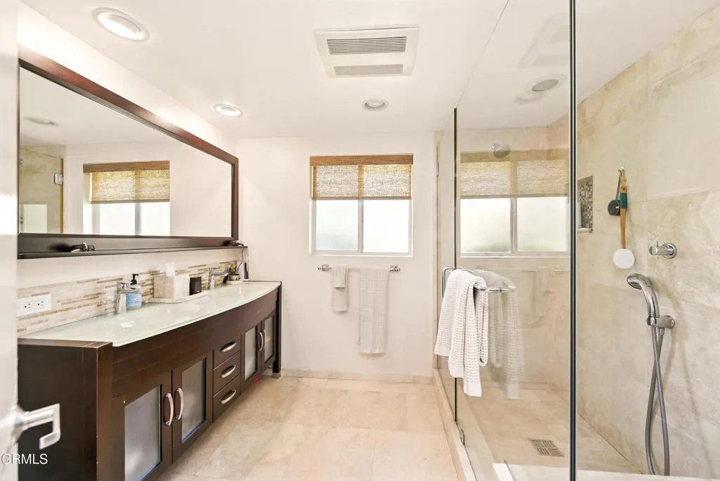 633 Camino Roberto, Thousand Oaks, California 91360 home-pic-37