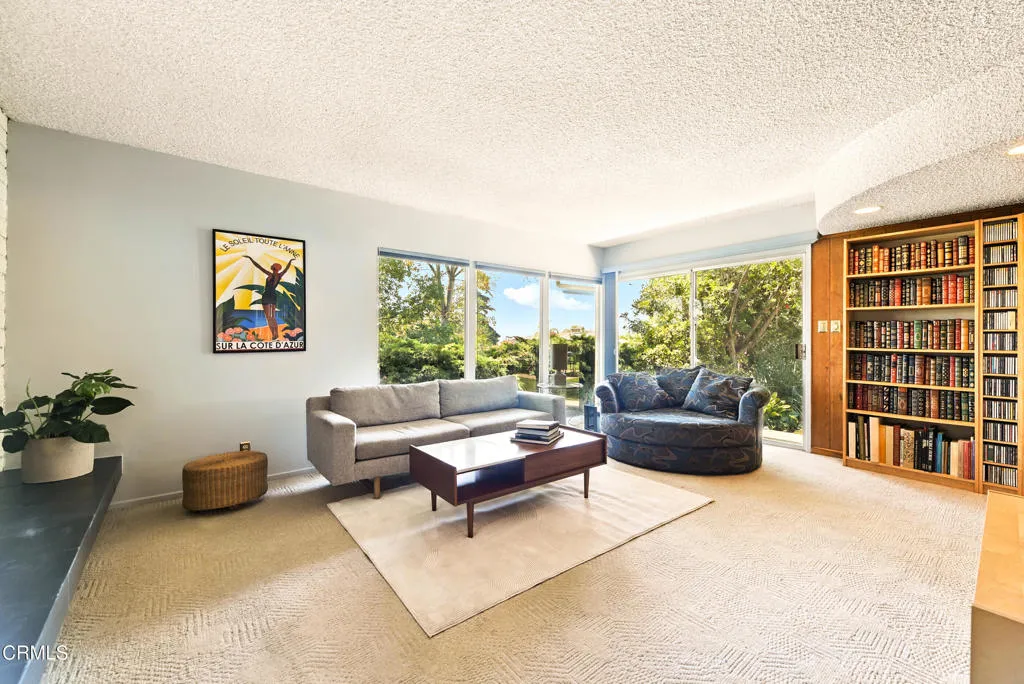 633 Camino Roberto, Thousand Oaks, California 91360 home-pic-19