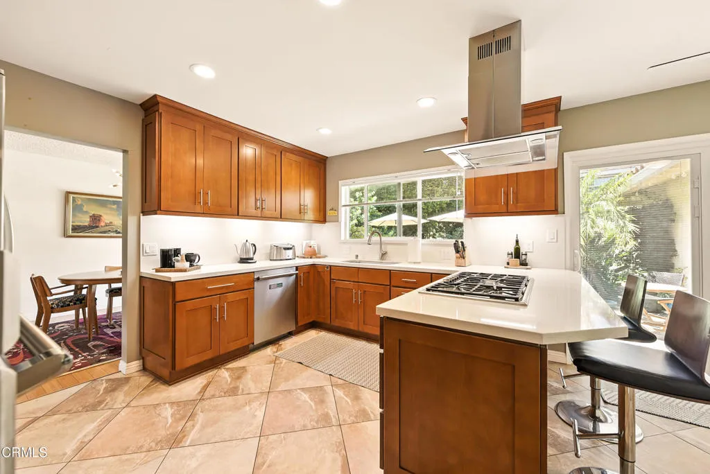 633 Camino Roberto, Thousand Oaks, California 91360 home-pic-25