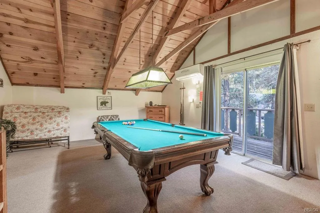 217 E Angeles Boulevard, Big Bear, California 92314 home-pic-15