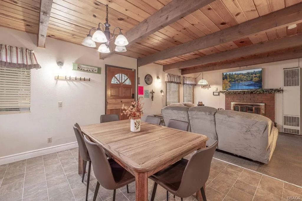 217 E Angeles Boulevard, Big Bear, California 92314 home-pic-7
