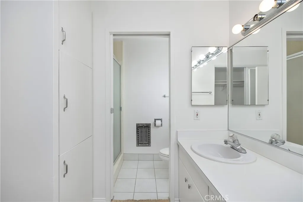 5400 The Toledo 601-603, Long Beach, California 90803 home-pic-11