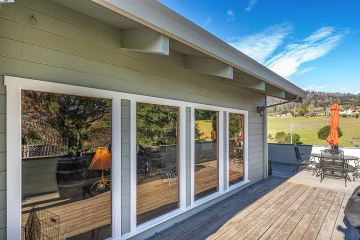 676 Scotland Court, Santa Rosa, California 95409