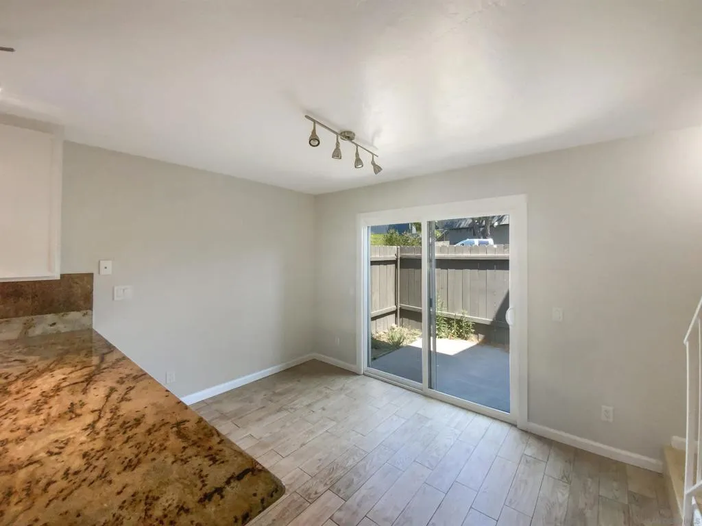 5661 Lake Park Way 4, La Mesa, California 91942 home-pic-8