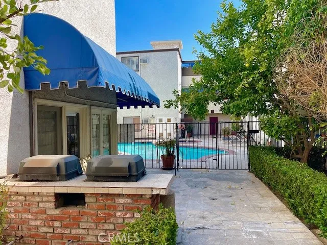 18530 Hatteras Street 309, Tarzana, California 91356 home-pic-22