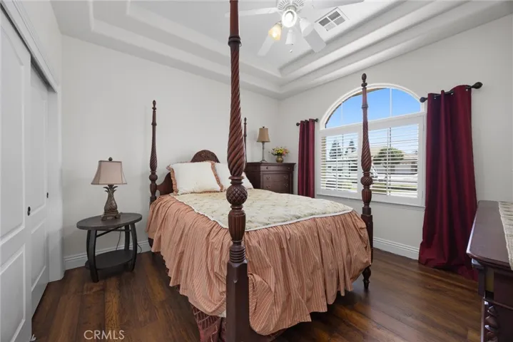 9008 Golden Hawk Court, Bakersfield, California 93312