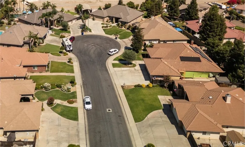9008 Golden Hawk Court, Bakersfield, California 93312