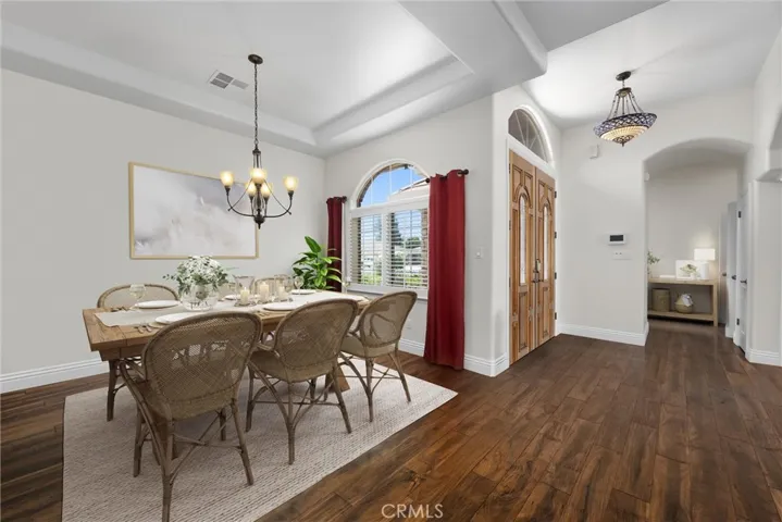 9008 Golden Hawk Court, Bakersfield, California 93312