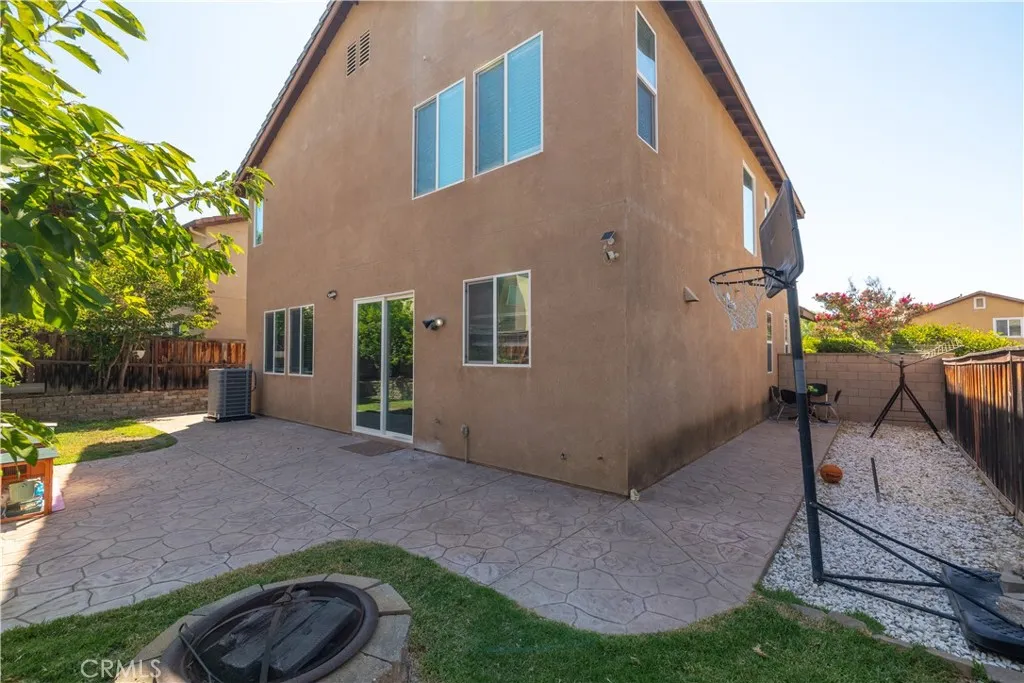 38096 Talavera Court, Murrieta, California 92563 home-pic-20