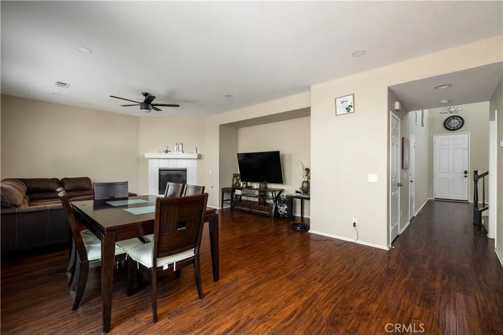 38096 Talavera Court, Murrieta, California 92563 home-pic-9
