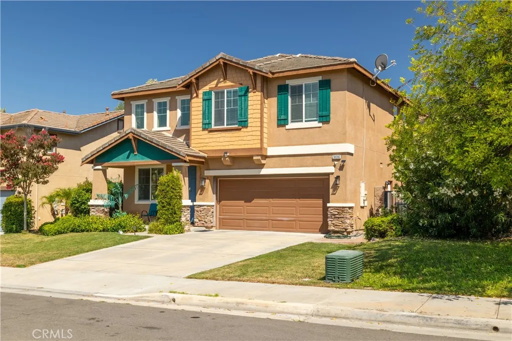 38096 Talavera Court, Murrieta, California 92563 home-pic-4