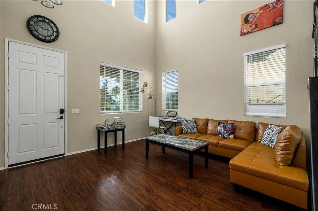 38096 Talavera Court, Murrieta, California 92563 home-pic-6