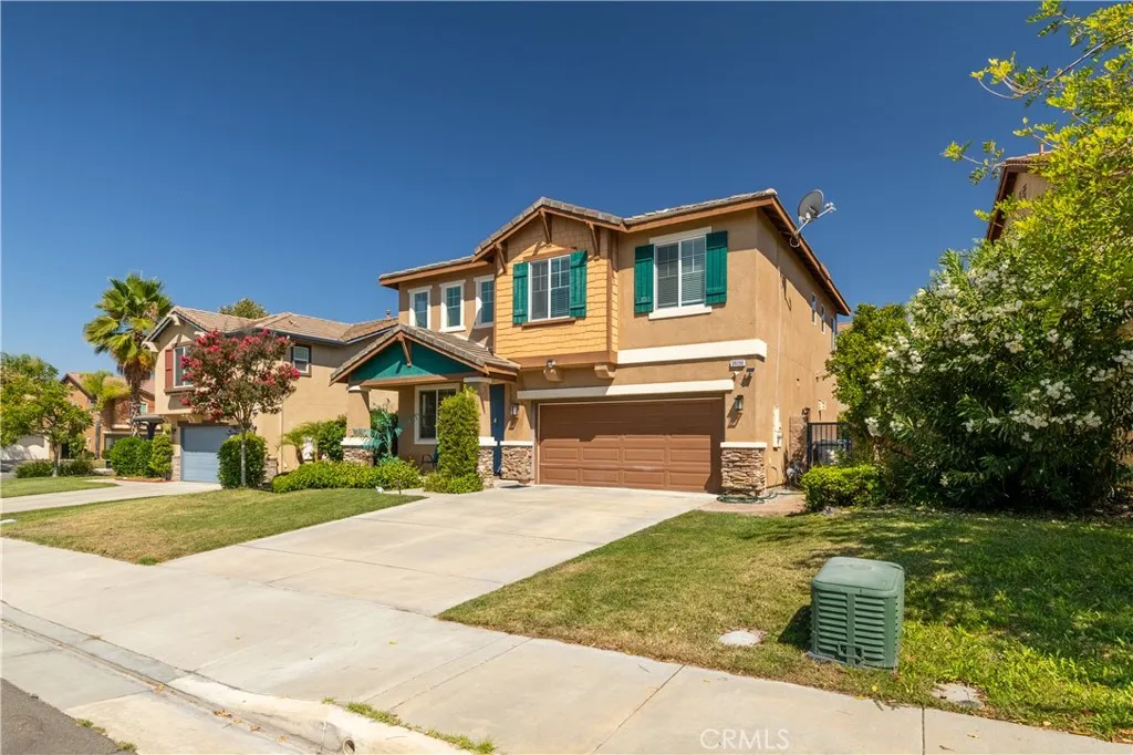 38096 Talavera Court, Murrieta, California 92563 home-pic-3