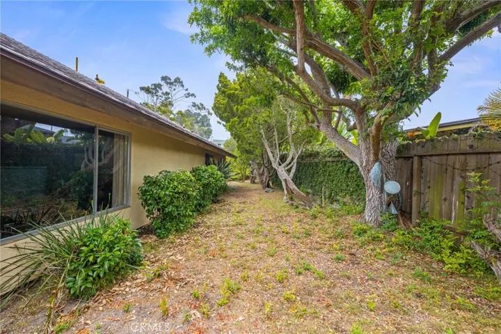2795 Temple Hills Drive, Laguna Beach, California 92651