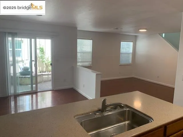 241 Jupiter Ct, Pittsburg, California 94565