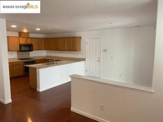 241 Jupiter Ct, Pittsburg, California 94565
