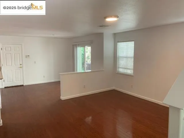 241 Jupiter Ct, Pittsburg, California 94565