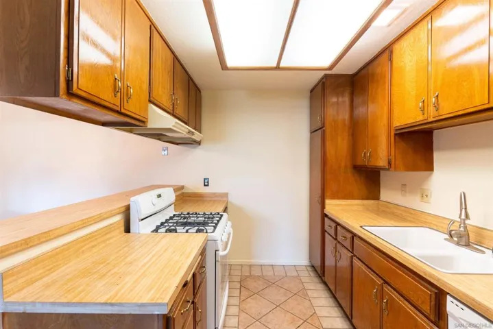 2825 Irving Street, Riverside, California 92504