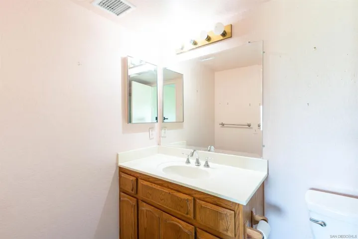2825 Irving Street, Riverside, California 92504