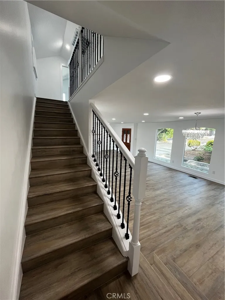 2430 Orange Avenue, La Crescenta, California 91214 home-pic-18