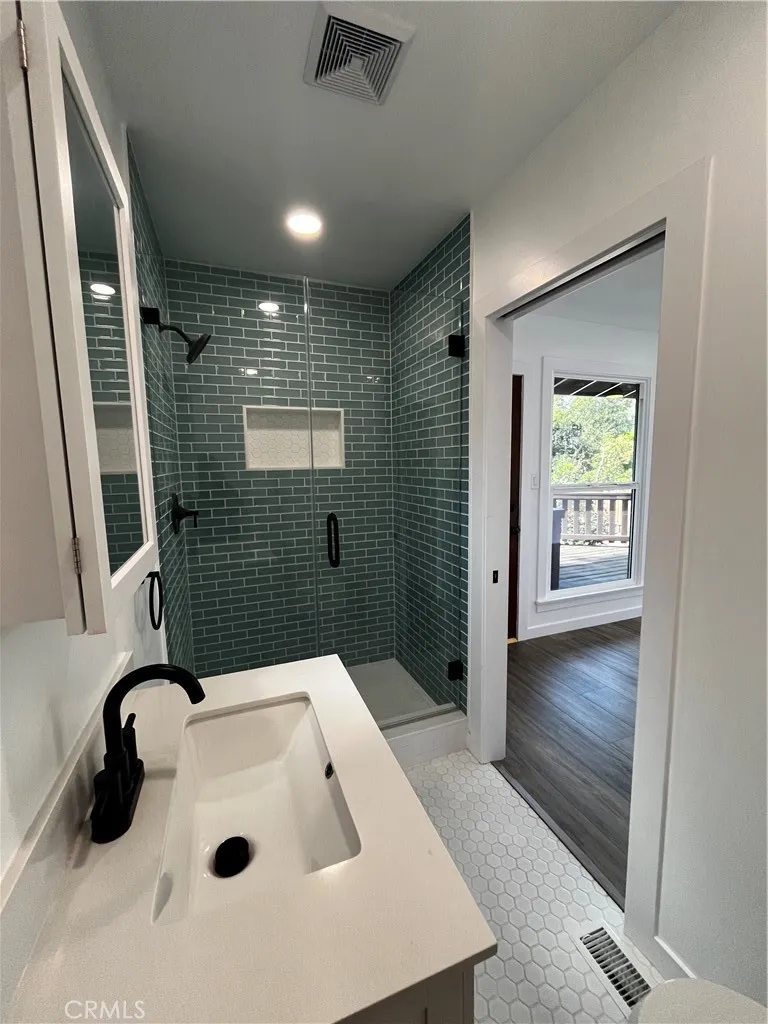 2430 Orange Avenue, La Crescenta, California 91214 home-pic-35
