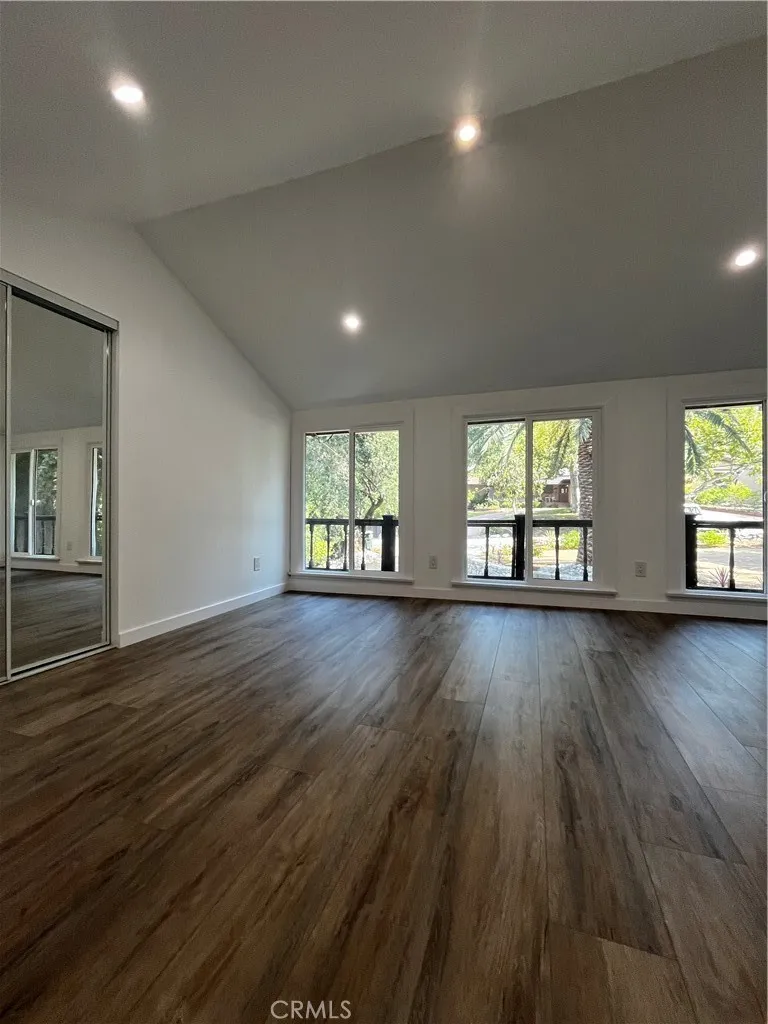 2430 Orange Avenue, La Crescenta, California 91214 home-pic-23