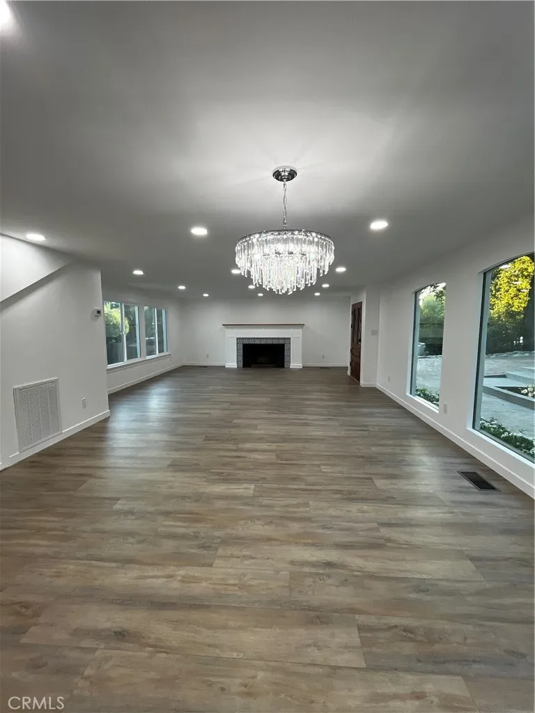 2430 Orange Avenue, La Crescenta, California 91214 home-pic-11
