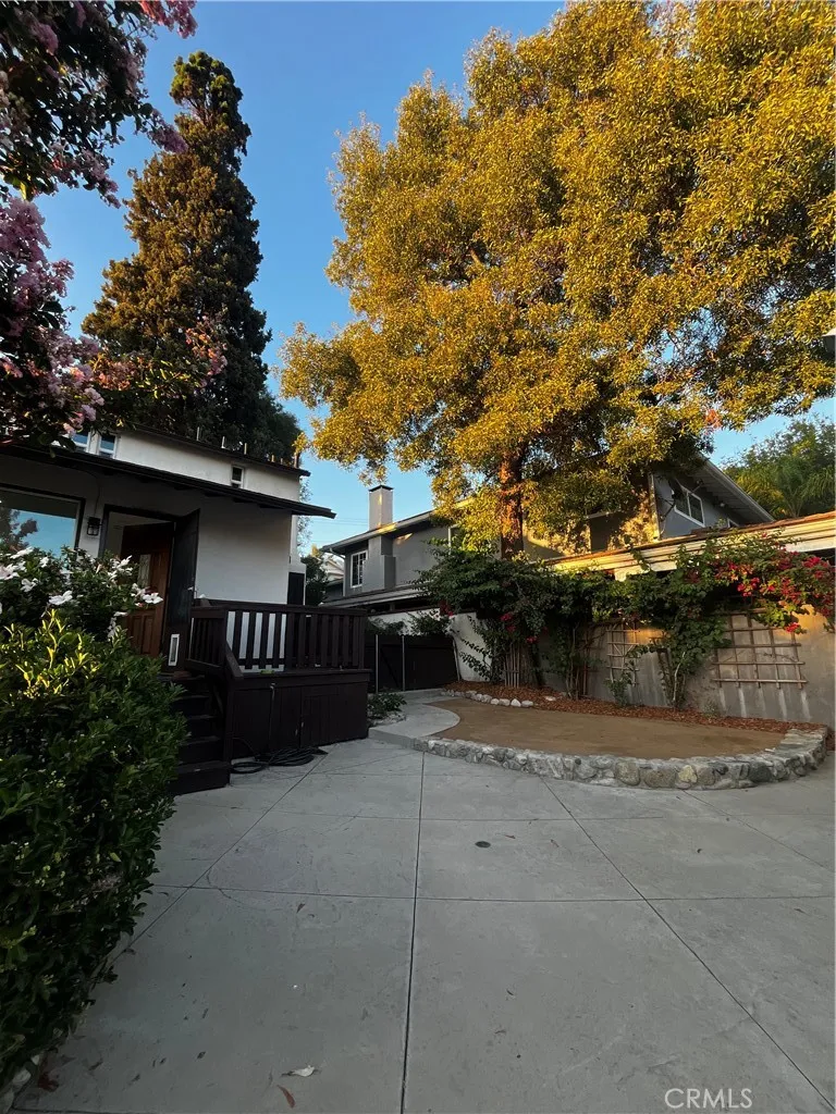 2430 Orange Avenue, La Crescenta, California 91214 home-pic-12