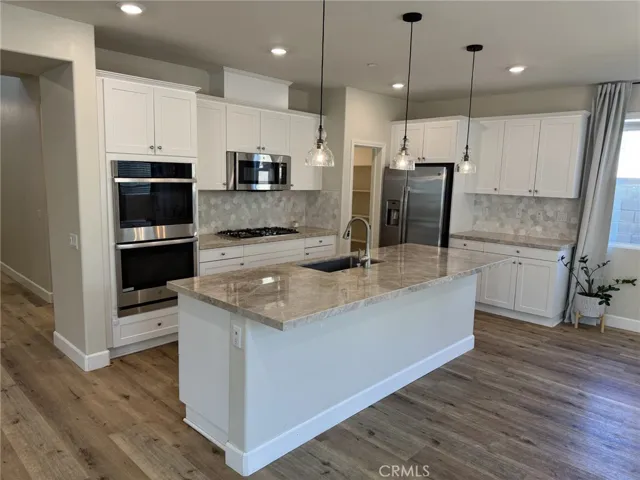 11251 Guffey Ranch Way, Corona, California 92883