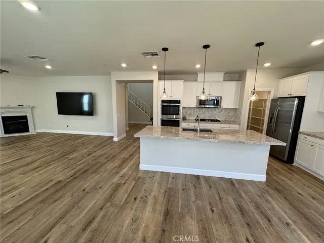 11251 Guffey Ranch Way, Corona, California 92883