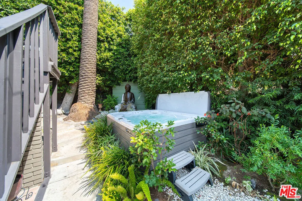 6626 Cahuenga Terrace, Los Angeles, California 90068 home-pic-43