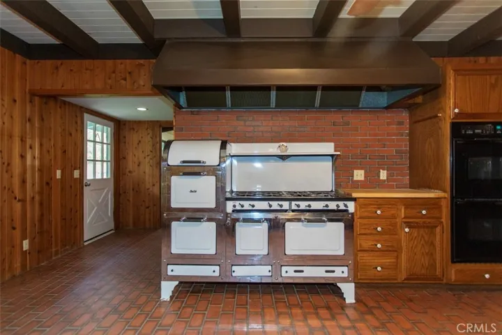4260 Oak View Road, Santa Ynez, California 93460