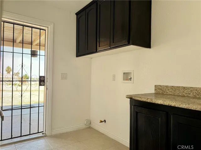5330 Goss Road, Phelan, California 92371
