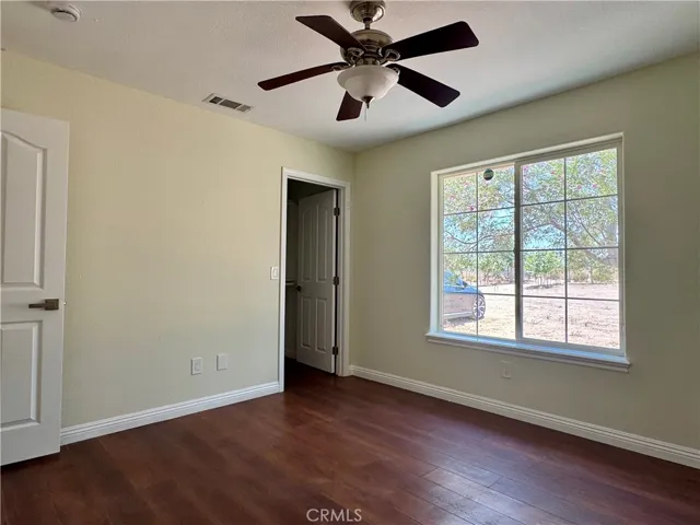 5330 Goss Road, Phelan, California 92371