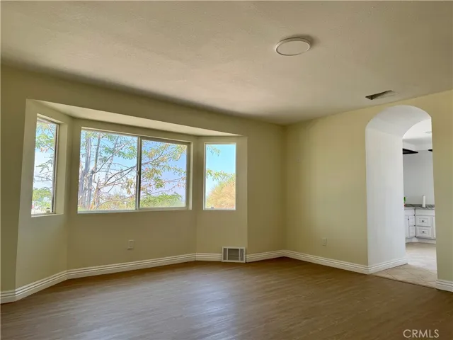5330 Goss Road, Phelan, California 92371