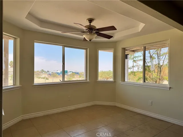 5330 Goss Road, Phelan, California 92371