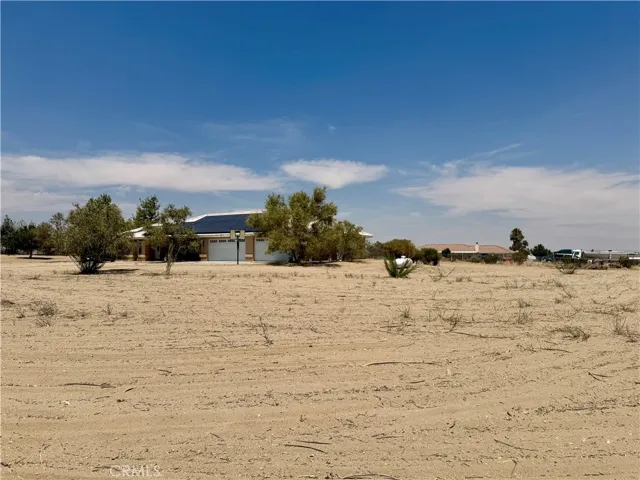 5330 Goss Road, Phelan, California 92371