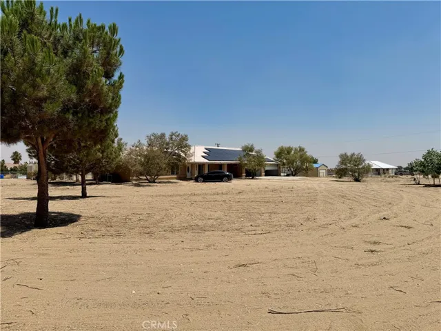 5330 Goss Road, Phelan, California 92371