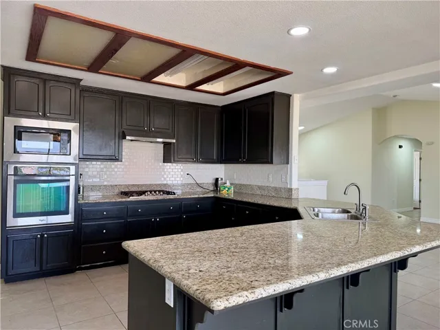 5330 Goss Road, Phelan, California 92371