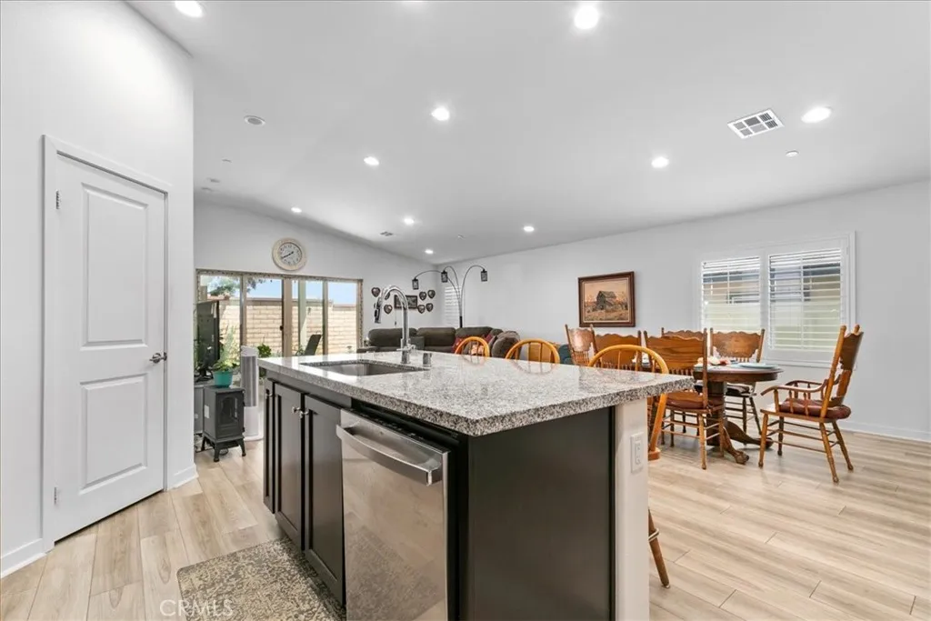 1580 Sunswept Way, Beaumont, California 92223 home-pic-6