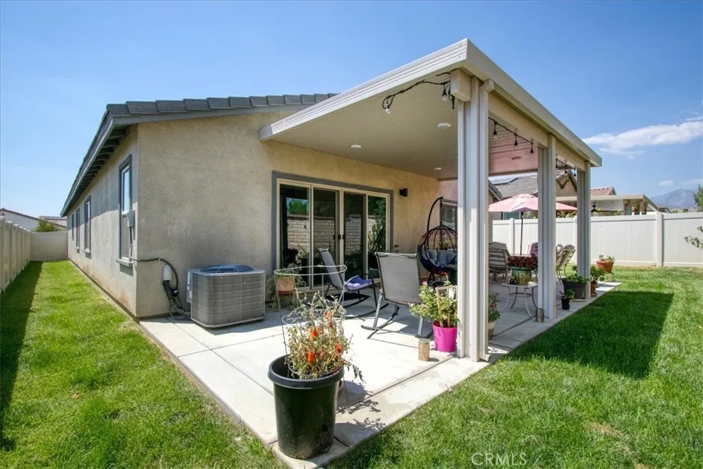 1580 Sunswept Way, Beaumont, California 92223 home-pic-30