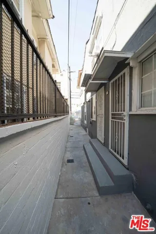 3714 W Pico Boulevard, Los Angeles, California 90019