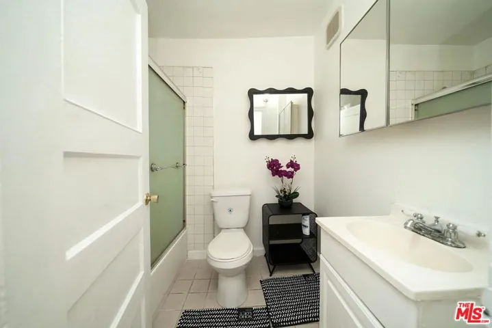 3714 W Pico Boulevard, Los Angeles, California 90019