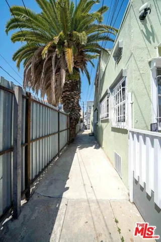 3714 W Pico Boulevard, Los Angeles, California 90019
