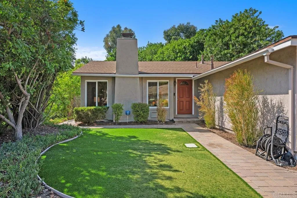 12940 Calle De Las Rosas, San Diego, California 92129 home-pic-1