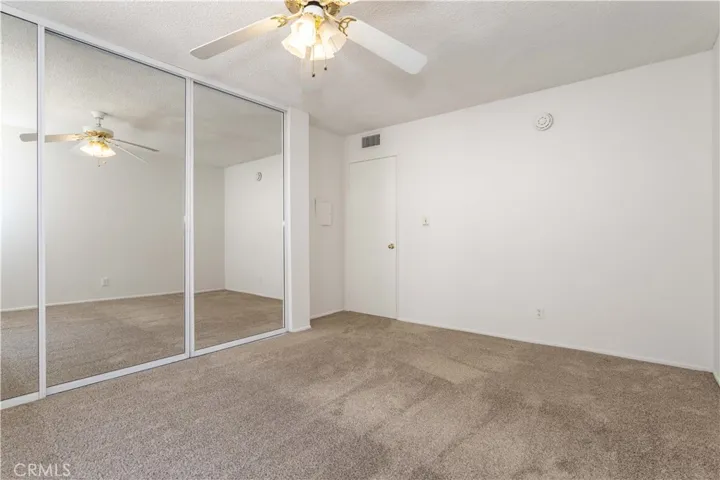 18433 Hatteras Street 508, Tarzana, California 91356