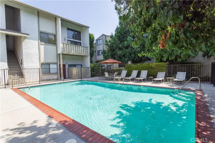 18433 Hatteras Street 508, Tarzana, California 91356