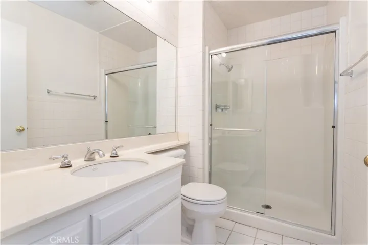 18433 Hatteras Street 508, Tarzana, California 91356