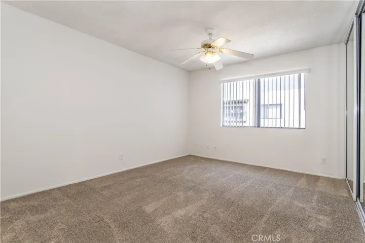 18433 Hatteras Street 508, Tarzana, California 91356