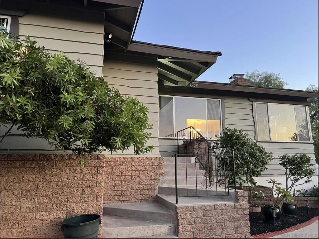 3958 Kenwood Dr, Spring Valley, California 91977 home-pic-21